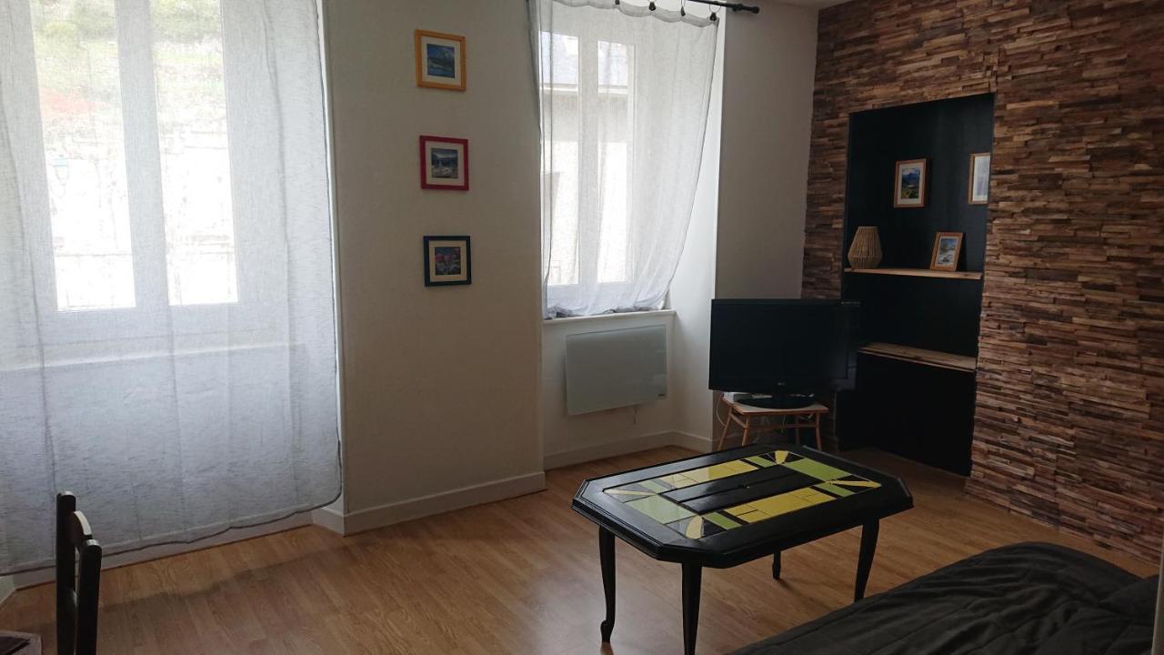 Appartement Dans Ancienne Maison Pyreneenne. Cadeac ภายนอก รูปภาพ